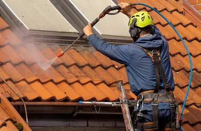 Démoussage et hydrofuge de toiture à Sainte-Hélène-Bondeville